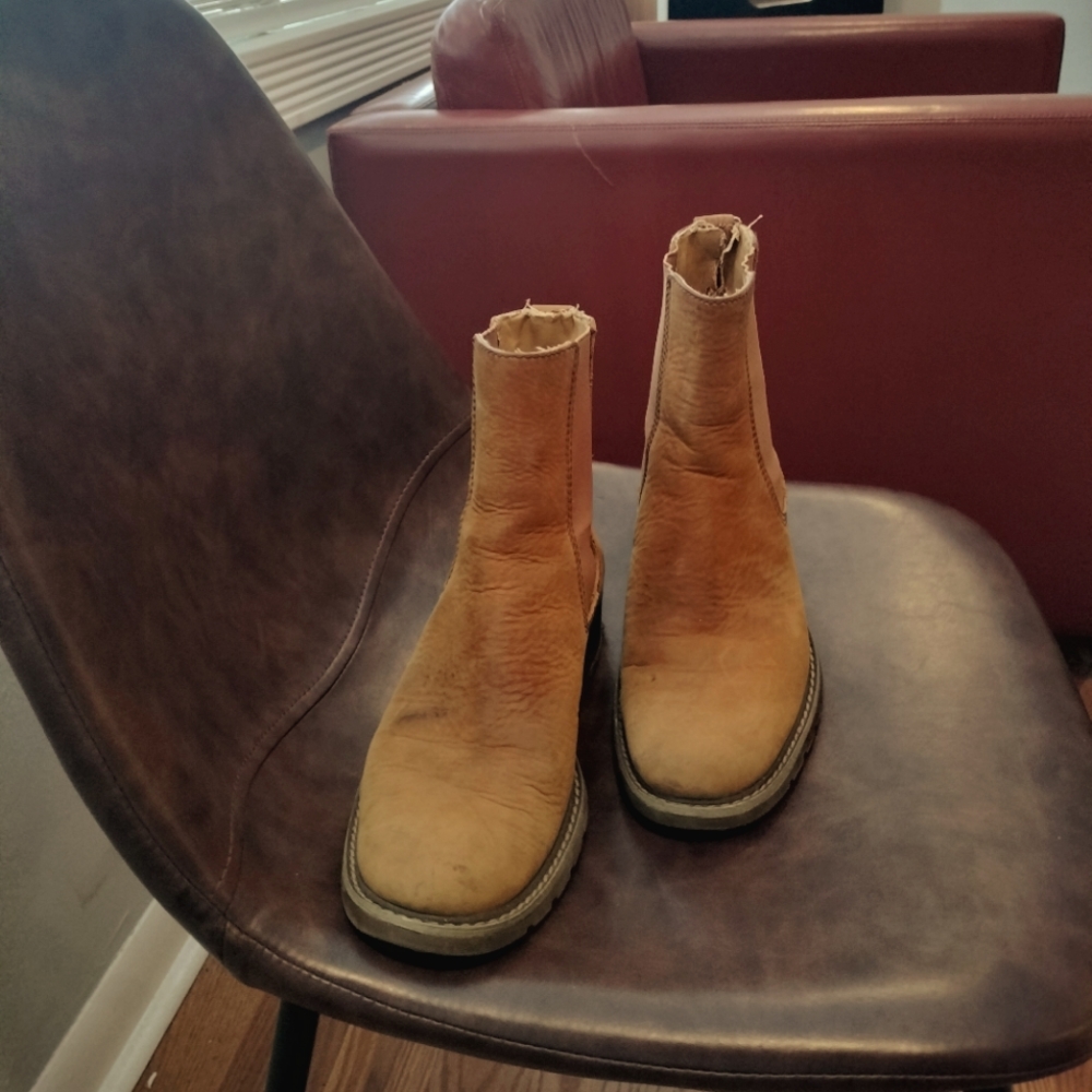 Timberland casual boot, size 9